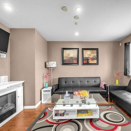 52-3 Bed Suite On Lake Central Ac By Airport Κάλγκαρι Εξωτερικό φωτογραφία