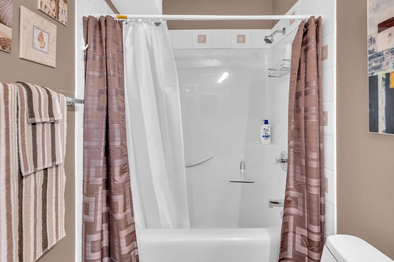 52-3 Bed Suite On Lake Central Ac By Airport Κάλγκαρι Εξωτερικό φωτογραφία